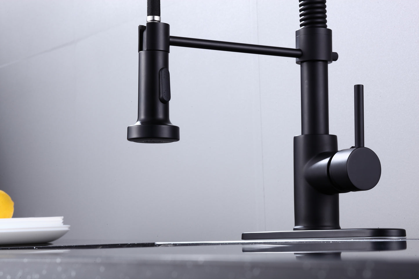 6pcs Box - Pulldown Kitchen Faucet - BRÜDERMAIM Döretz - Matte Black - Lead Free Brass - cUPC Certified - Ceramic Cartridge.